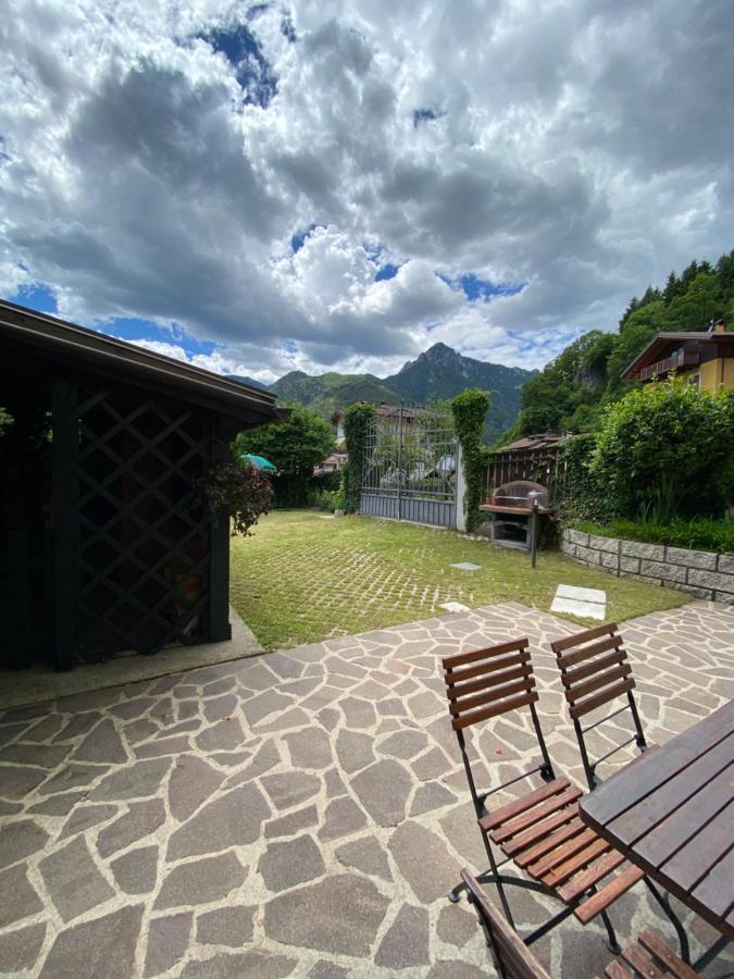 Casa Nina Lägenhet Mezzolago Exteriör bild
